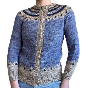 Vintage 1970s Womens Hand Knit Hand Spun Wool Blue Fair Isle Hippy Cardigan Sz S